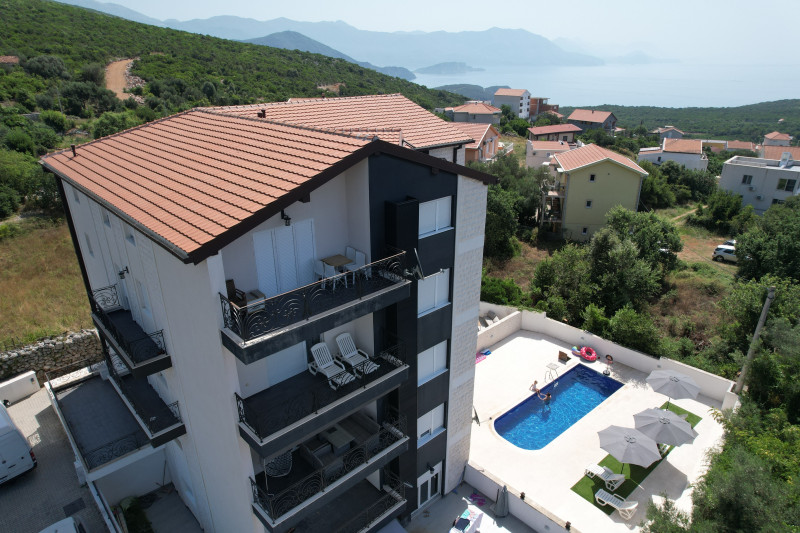 Апартаменты в Черногории, в Кримовице