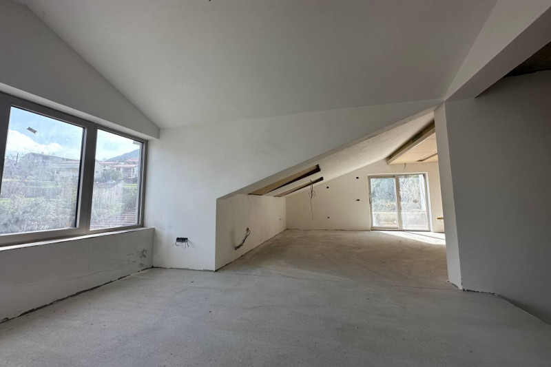 Дом в Черногории, в Прчаньи