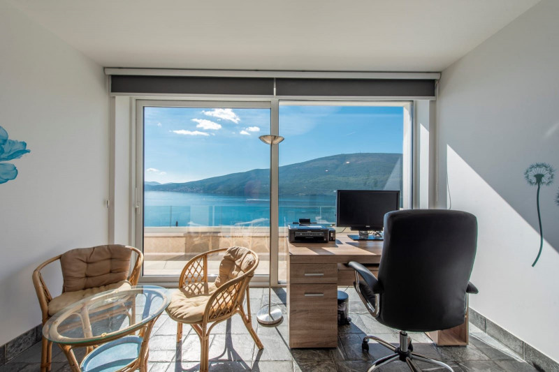 Вилла в Черногории, в Дженовичах