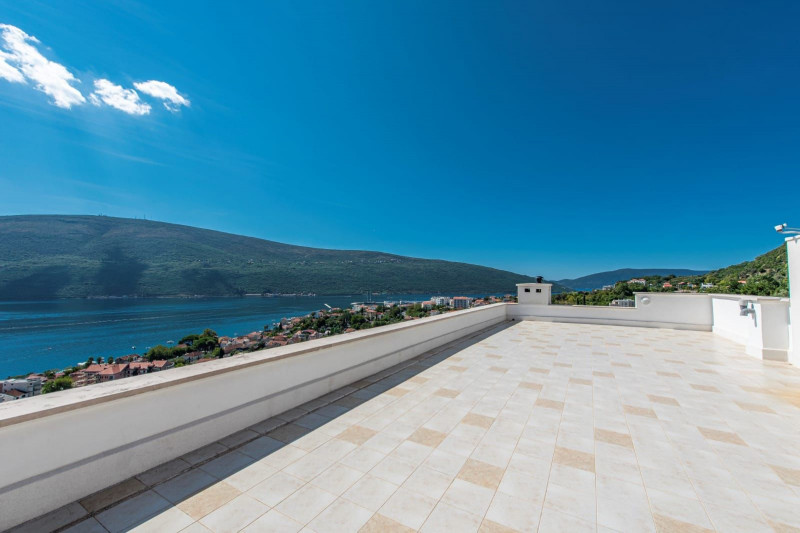 Вилла в Черногории, в Дженовичах