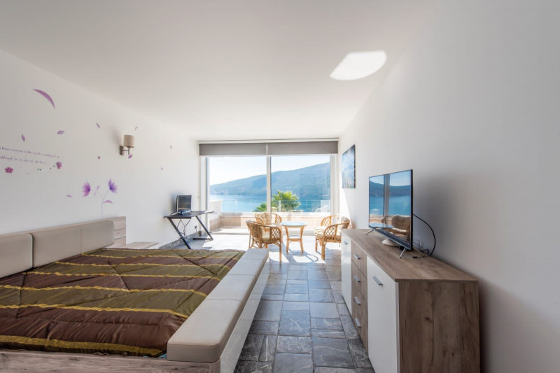 Вилла в Черногории, в Дженовичах