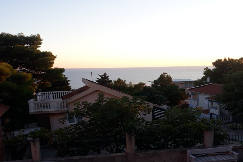 Дом в Черногории, в Зеленом поясе