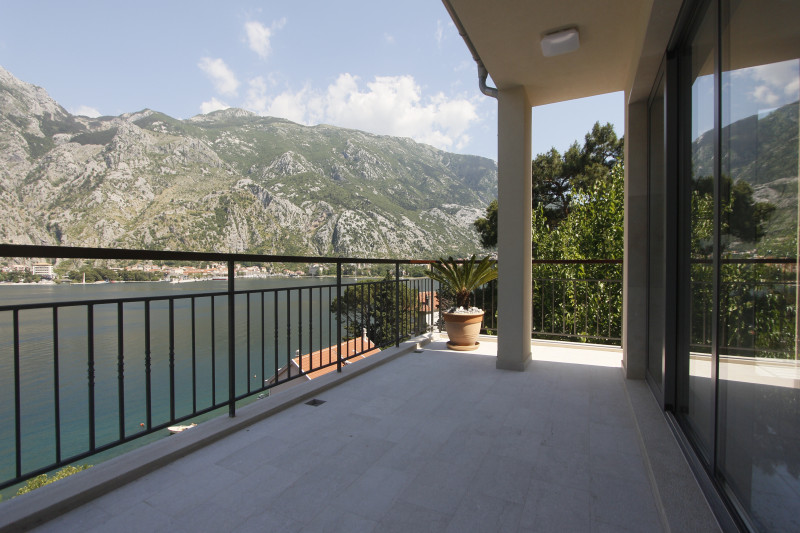 Cottage / House in Montenegro, in Muo