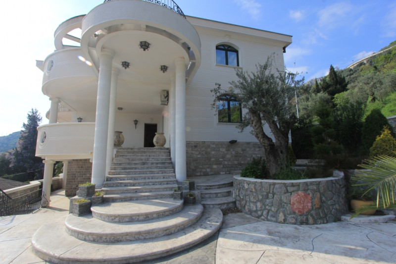 Villa in Montenegro, in Petrovac
