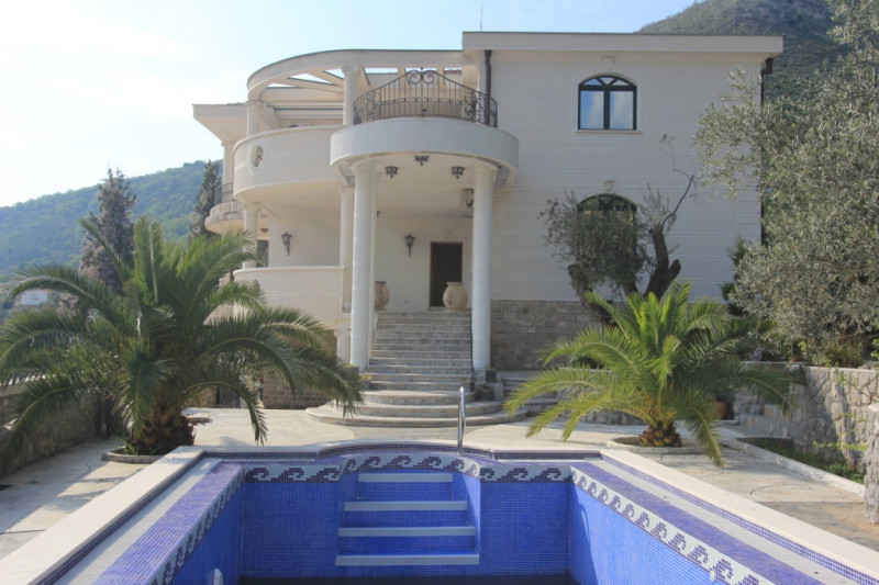 Villa in Montenegro, in Petrovac