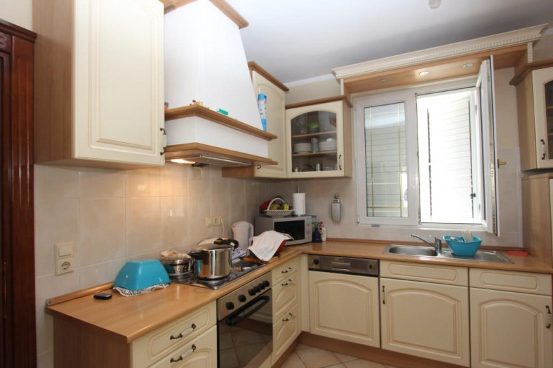 Дом в Черногории, в Будве