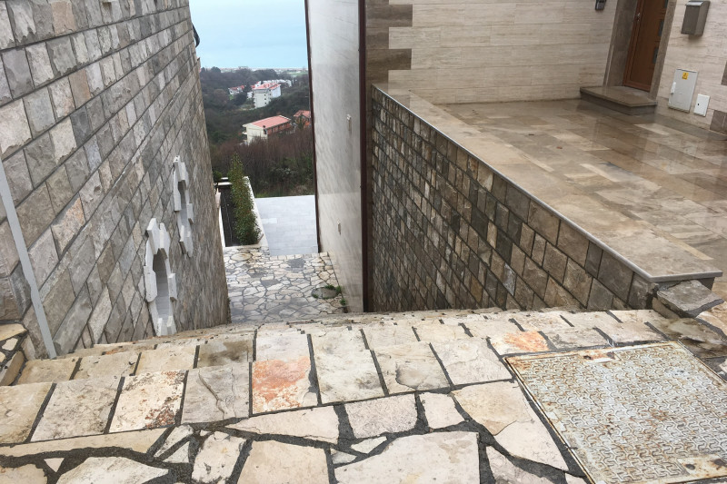 Дом в Черногории, в Ивановичи