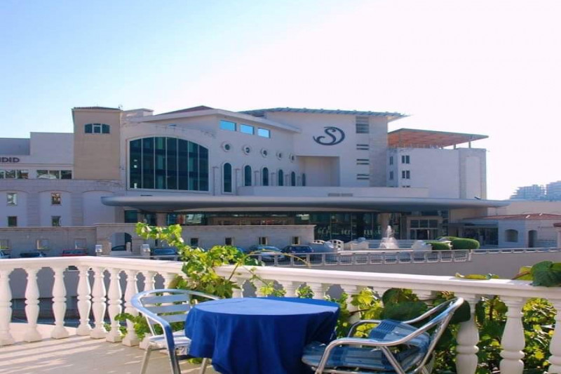 Отель в Черногории, в Бечичи