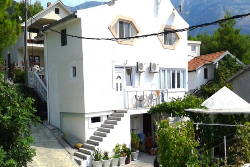 Дом в Черногории, в Сутоморе