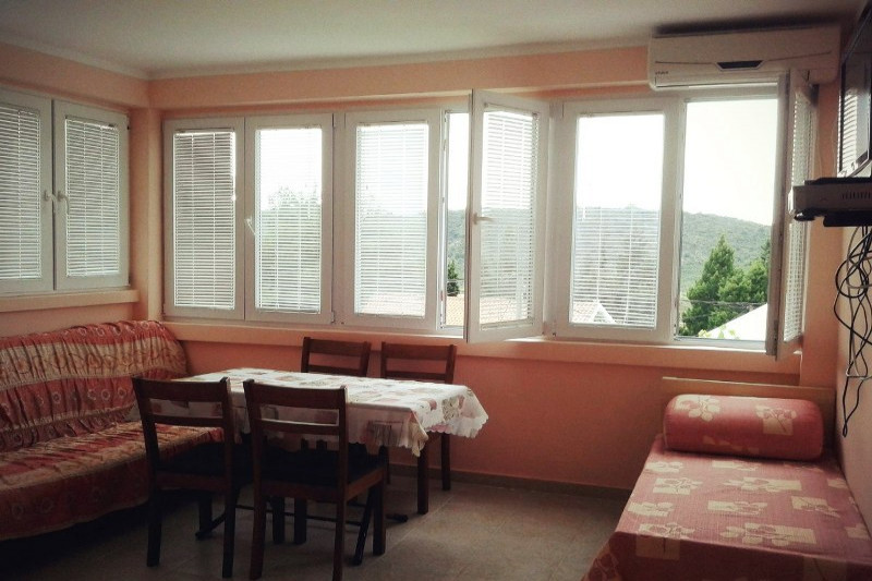 Дом в Черногории, в Сутоморе