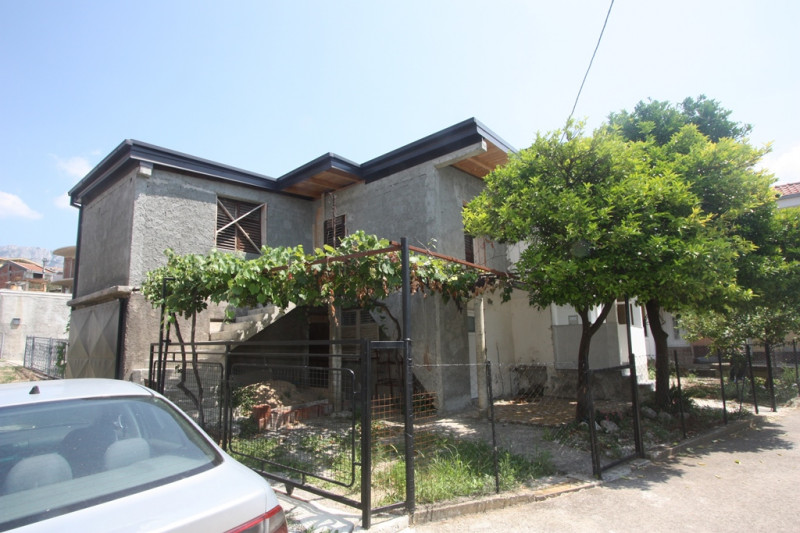 Дом в Черногории, в Шушани