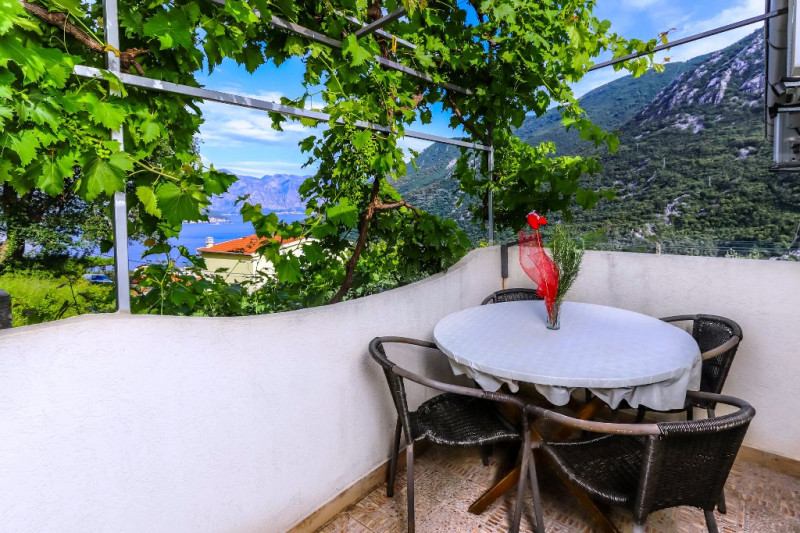 Дом в Черногории, в Морини