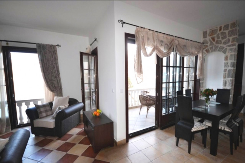 Вилла в Черногории, в Костанице