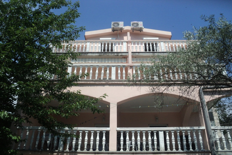 Отель в Черногории, в Бечичи