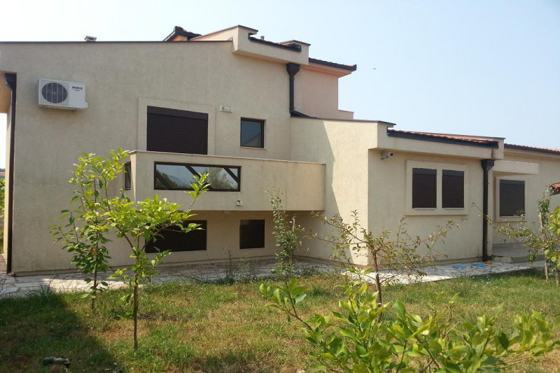 Вилла в Черногории, в Утехе