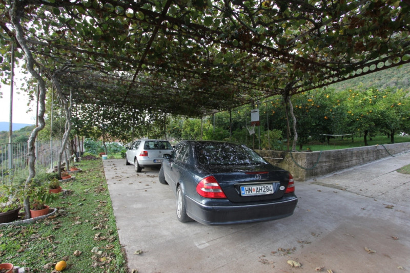 Дом в Черногории, в Дженовичах