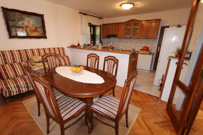 Дом в Черногории, в Дженовичах