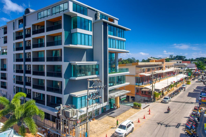 Apartment in Thailand, in Kata