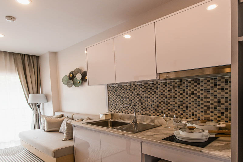 Апартаменты в Таиланде, в Кароне